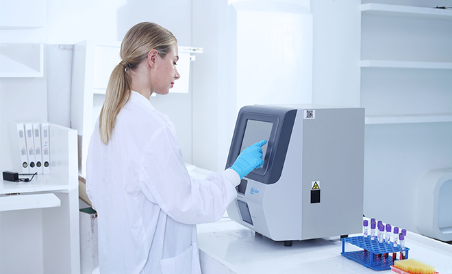 IMMUNOFLUORESCENCE QUANTITATIVE DETECTION PLATFORM